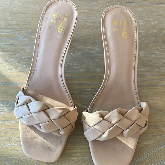 Brand new never worn size 9 1/2 - Picture 1 of 5